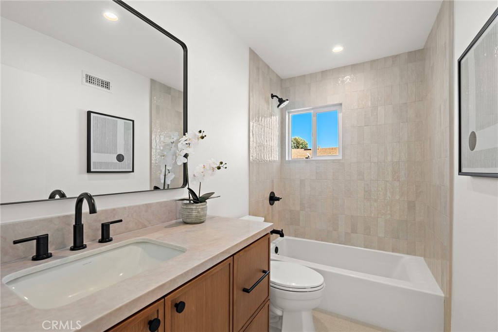 Upstairs Bathroom - 19791 Cambridge Lane, Huntington Beach CA 92646 - photo 18