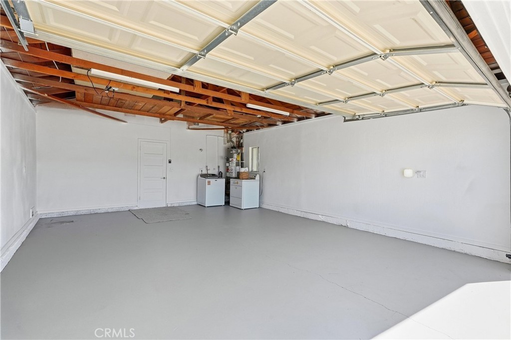 19802 Trident Lane, Huntington Beach CA 92646 - photo 33