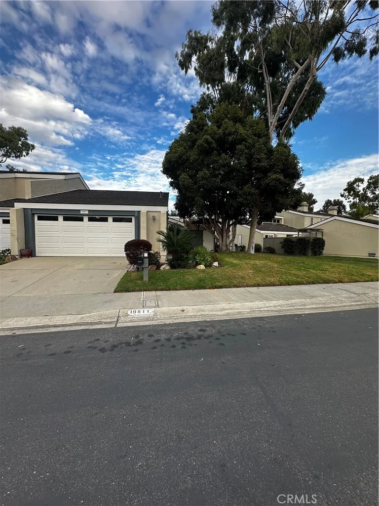 19811 Deep Harbor, Huntington Beach, CA 92648