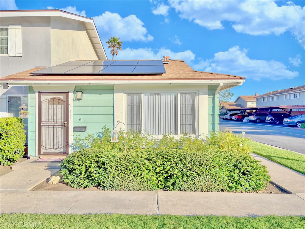 19837 Margate, Huntington Beach CA 92646 - photo 1