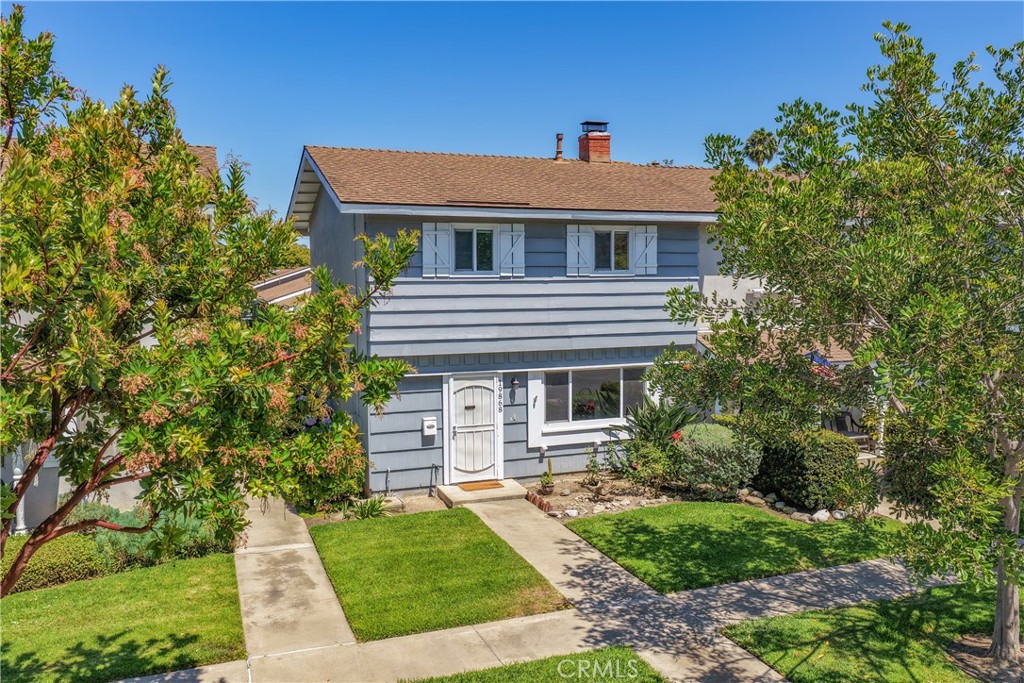 19868 Piccadilly Lane, Huntington Beach CA 92646 - photo 1