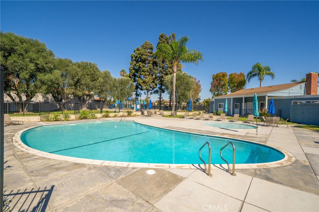 19875 Kingswood, Huntington Beach CA 92646 - photo 30