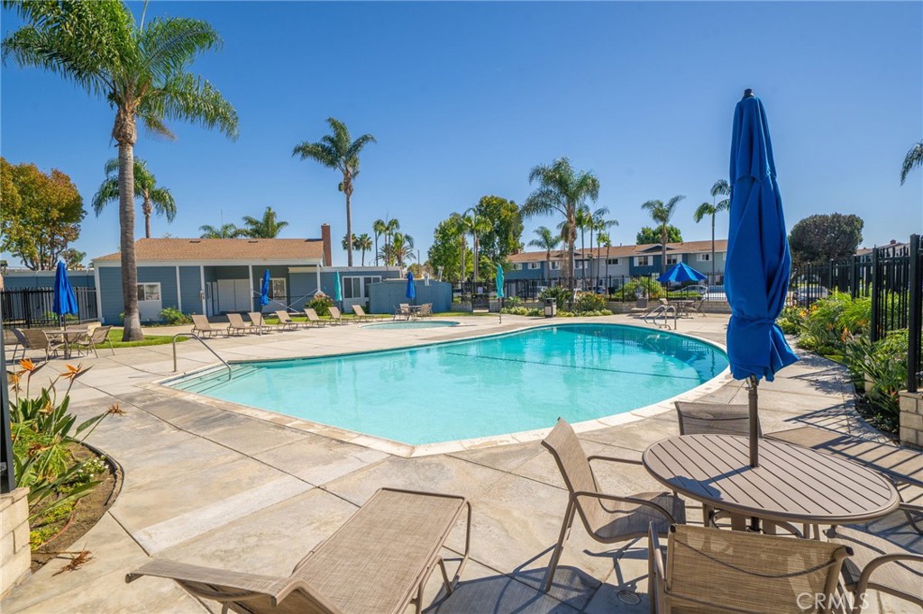 19875 Kingswood, Huntington Beach CA 92646 - photo 31