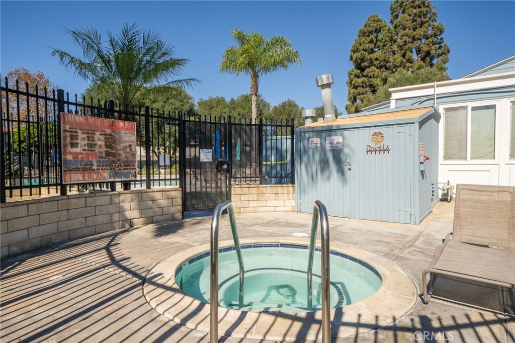 19875 Kingswood, Huntington Beach CA 92646 - photo 32