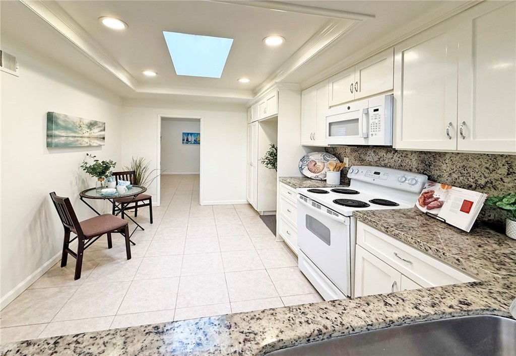 19886 Waterview Lane, Huntington Beach CA 92648 - photo 14