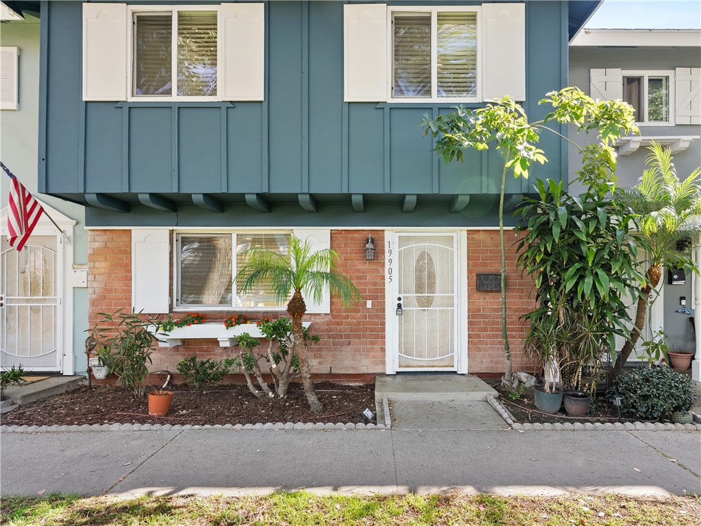 19905 Keswick, Huntington Beach CA 92646 - photo 1