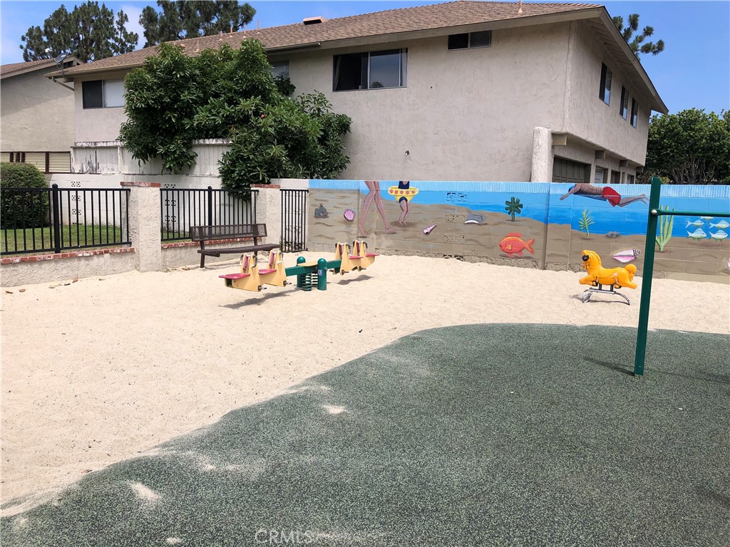 19906 Vermont Lane, Huntington Beach CA 92646 - photo 31