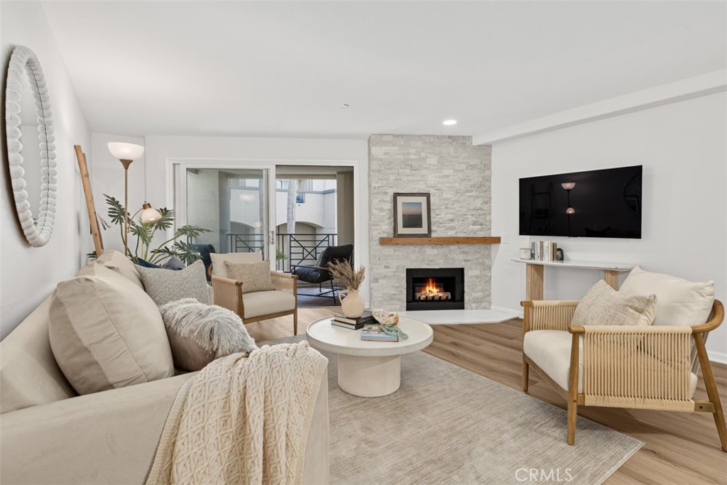 200 Pacific coast Highway M50, Huntington Beach CA 92648 - photo 12