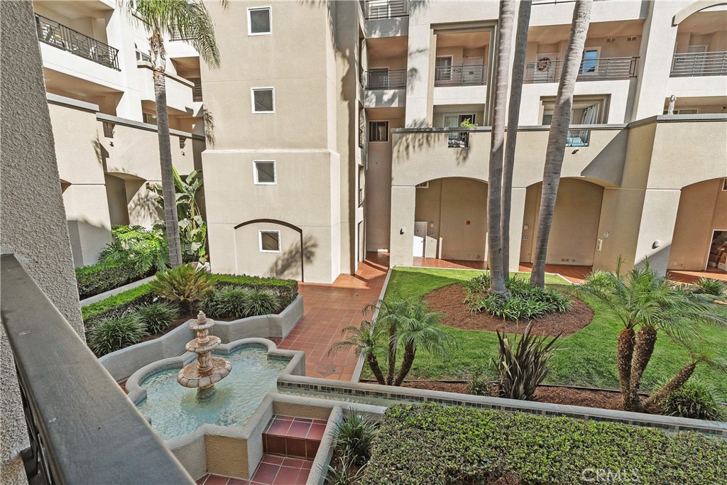200 Pacific coast Highway M50, Huntington Beach CA 92648 - photo 20