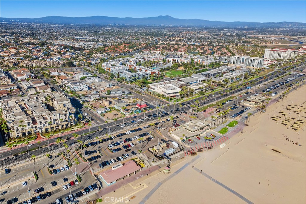 200 Pacific coast Highway M50, Huntington Beach CA 92648 - photo 32