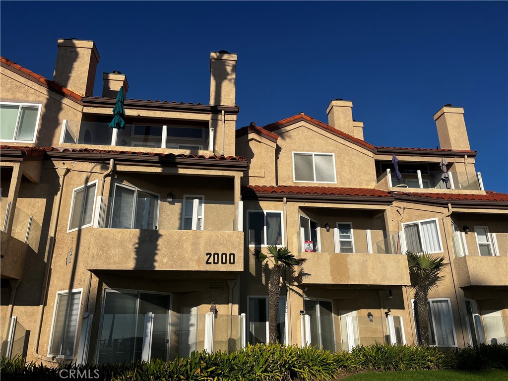 2000 Pacific Coast Highway 305, Huntington Beach CA 92648 - photo 3