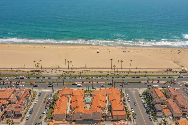 2000 Pacific Coast Highway 313, Huntington Beach, CA 92648