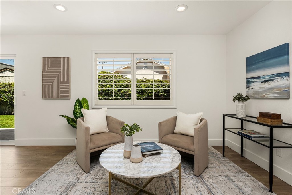 20031 Shorewood Circle, Huntington Beach CA 92646 - photo 12