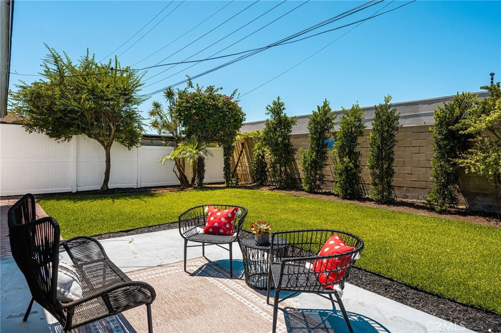 20031 Shorewood Circle, Huntington Beach CA 92646 - photo 31