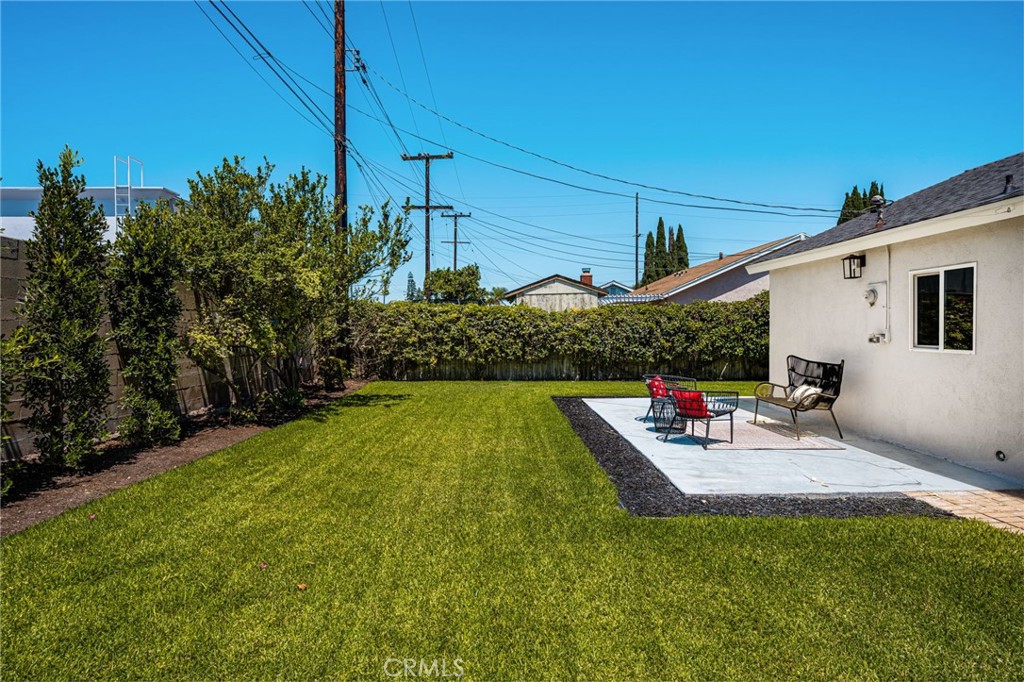 20031 Shorewood Circle, Huntington Beach CA 92646 - photo 33