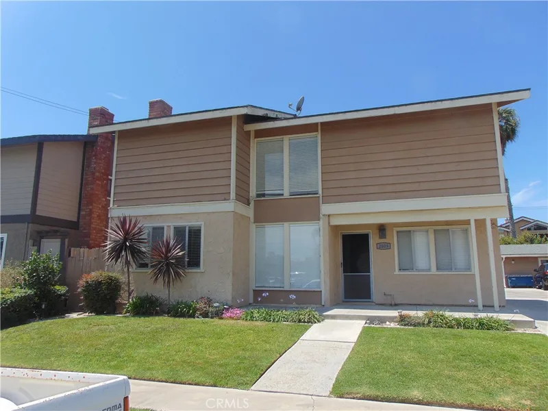 2005 Alabama 1, Huntington Beach, CA 92648