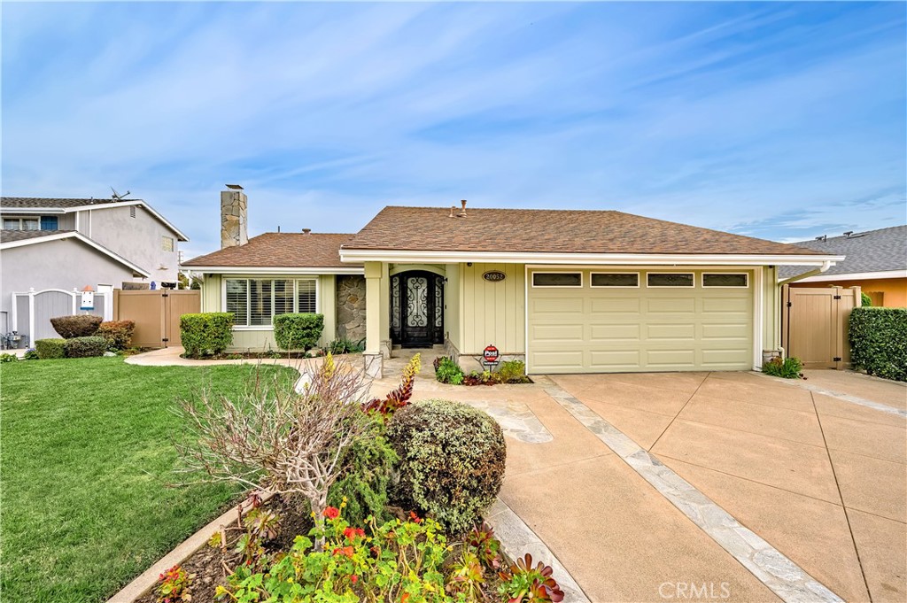 Beautiful, beach-close south Huntington Beach home - 20052 Tranquil Lane, Huntington Beach CA 92646 - photo 1