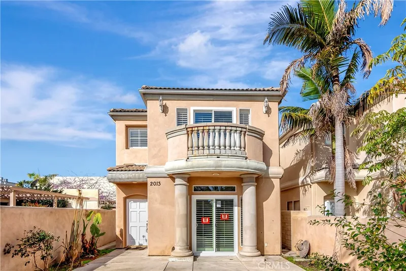 2013 California Street, Huntington Beach, CA 92648