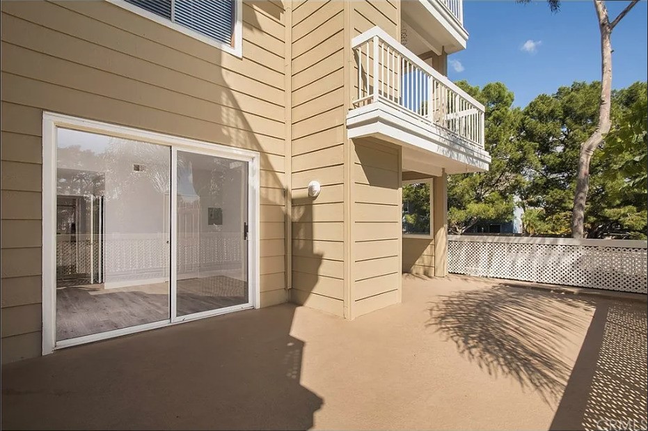 20191 Cape Coral 108, Huntington Beach CA 92646 - photo 1