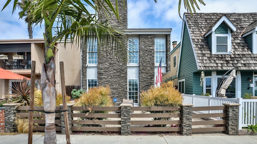 Front - 203 Frankfort Avenue, Huntington Beach CA 92648 - photo 1