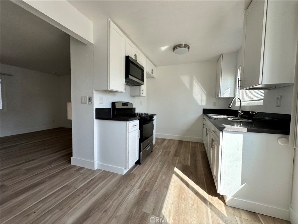 203 Nashville, Huntington Beach CA 92648 - photo 6