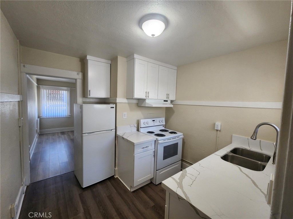 203 Pecan, Huntington Beach CA 92648 - photo 7