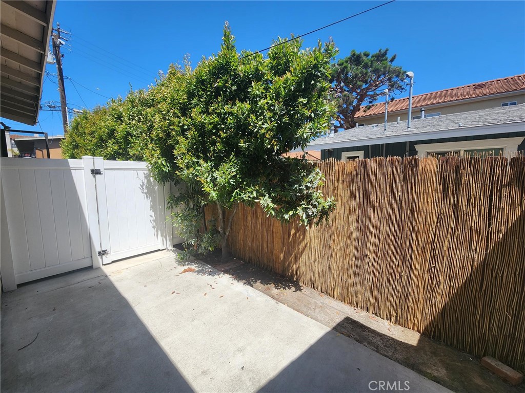 203 Pecan, Huntington Beach CA 92648 - photo 10