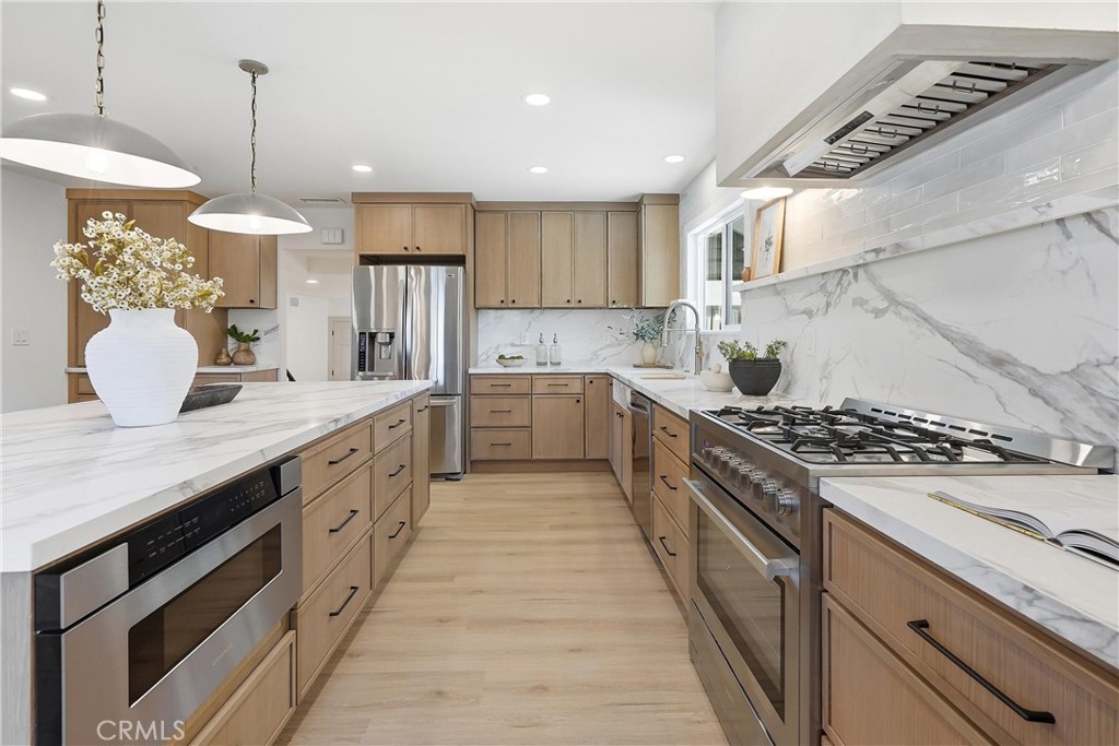 20302 Craimer Lane, Huntington Beach CA 92646 - photo 24