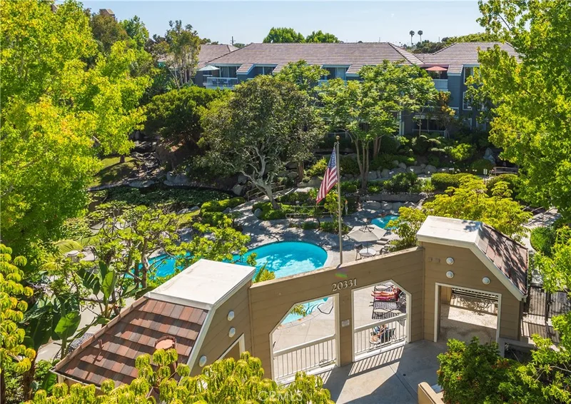 20331 Bluffside Circle A407, Huntington Beach, CA 92646