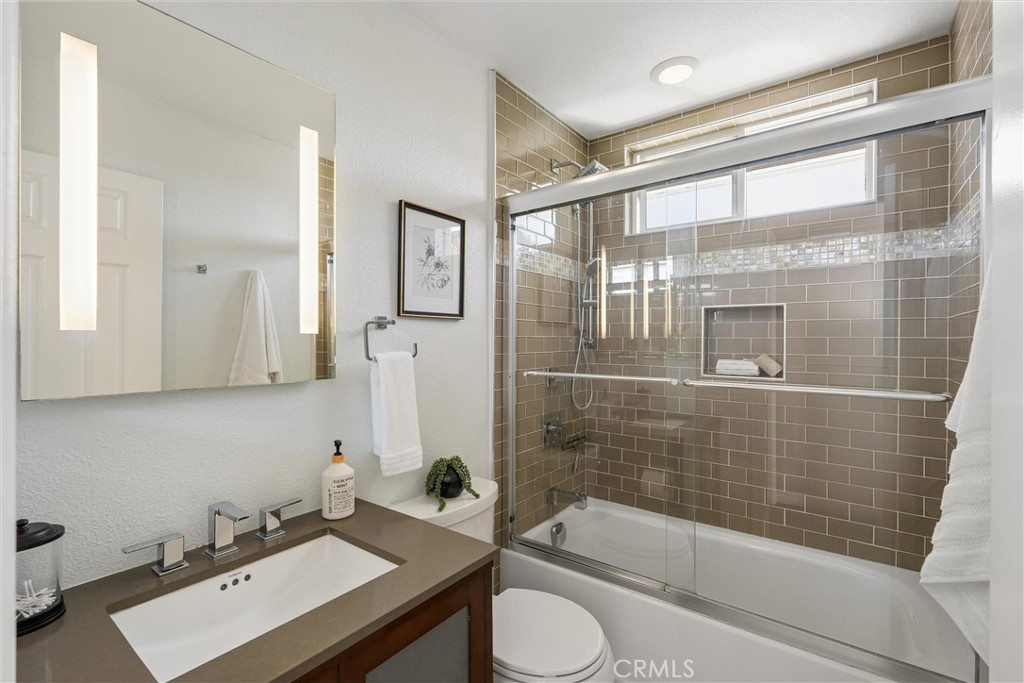 20332 Mansard Lane, Huntington Beach CA 92646 - photo 18