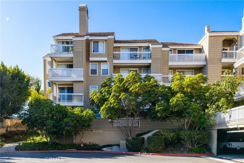 20371 Bluffside Circle 407, Huntington Beach, CA 92646