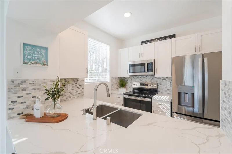 20371 Bluffside Circle B214, Huntington Beach, CA 92646