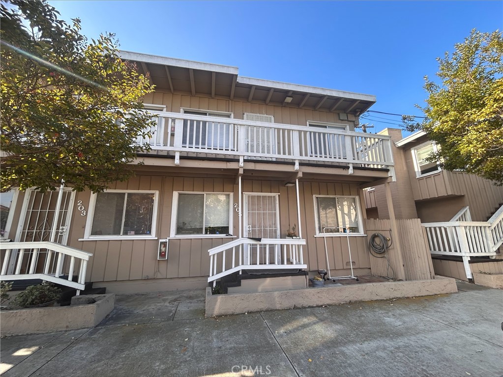 205 1/2 Acacia Avenue, Huntington Beach CA 92648 - photo 1