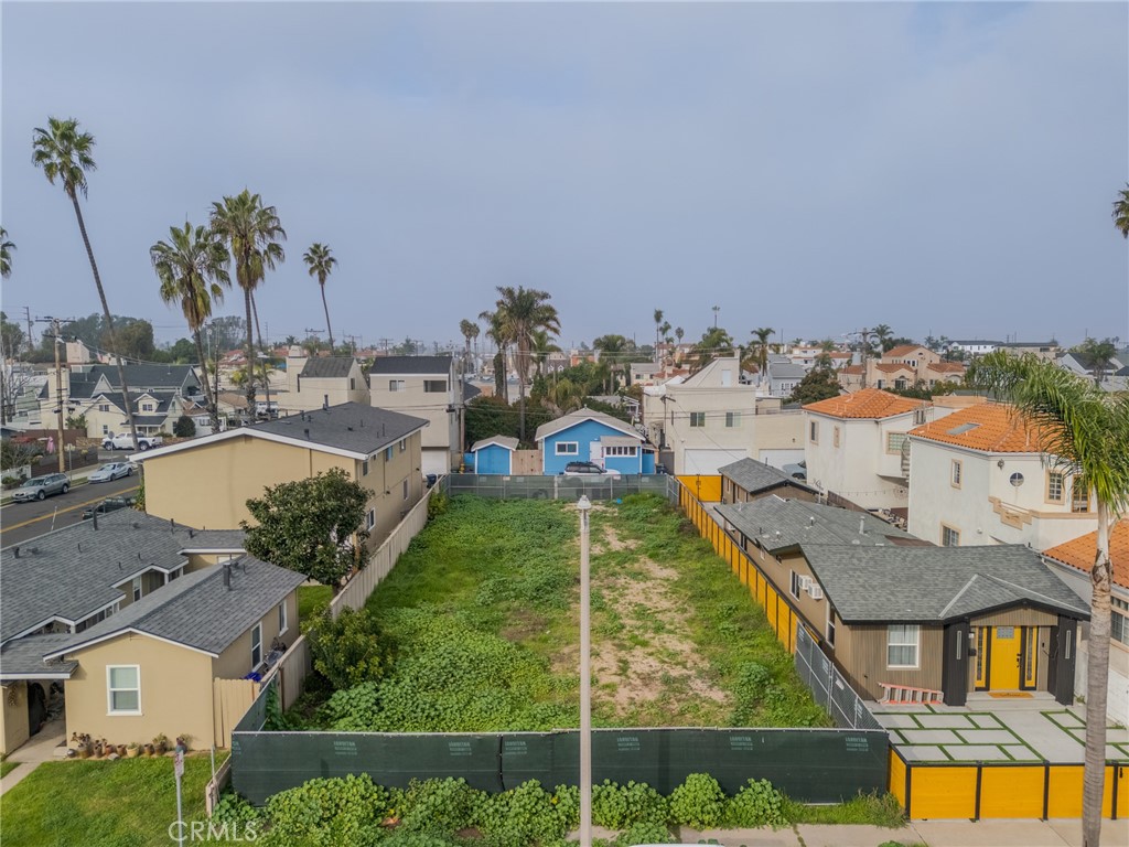 205 Detroit, Huntington Beach CA 92648 - photo 1