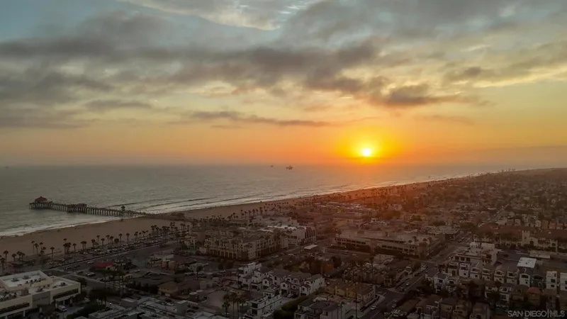 206 2Nd, Huntington Beach