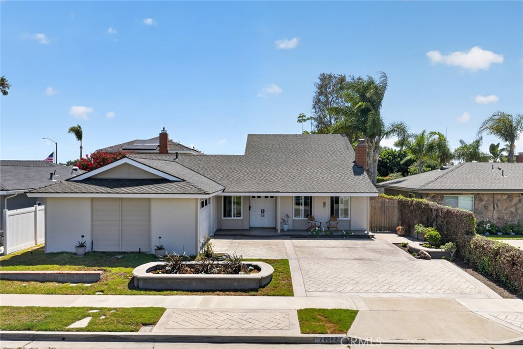 20682 Hopetown, Huntington Beach CA 92646 - photo 2