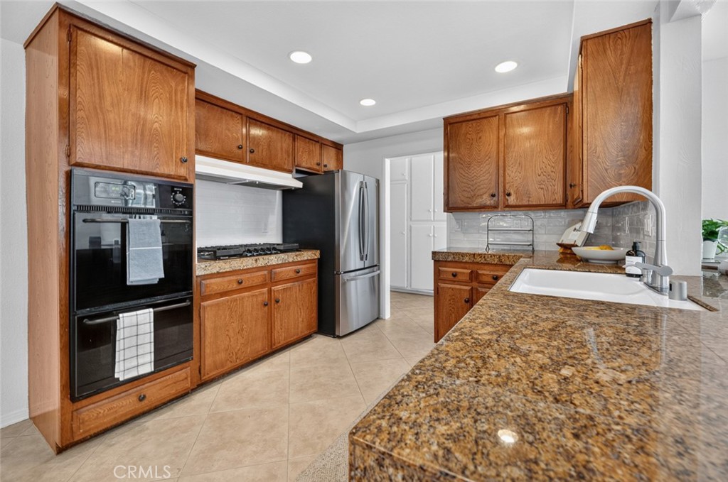 20682 Hopetown, Huntington Beach CA 92646 - photo 7