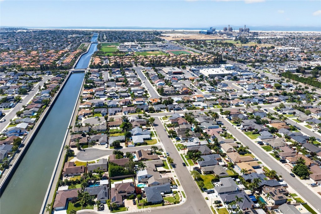 20682 Hopetown, Huntington Beach CA 92646 - photo 32