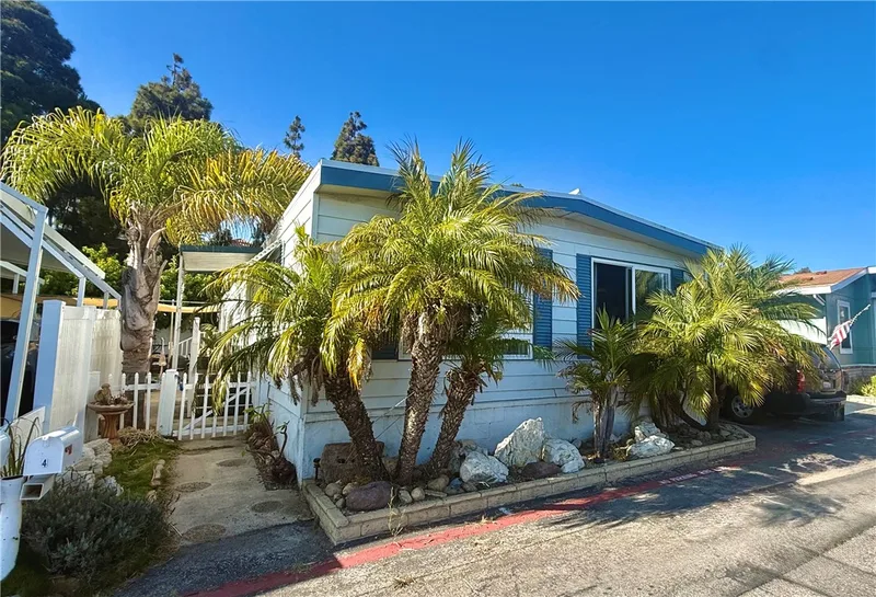 20701 Beach Boulevard 4, Huntington Beach