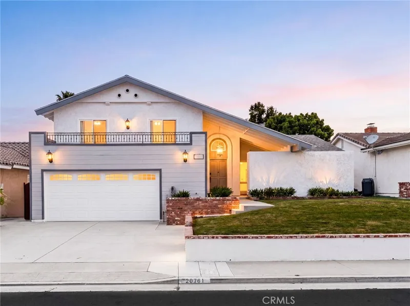20761 Mission Ln, Huntington Beach, CA 92646
