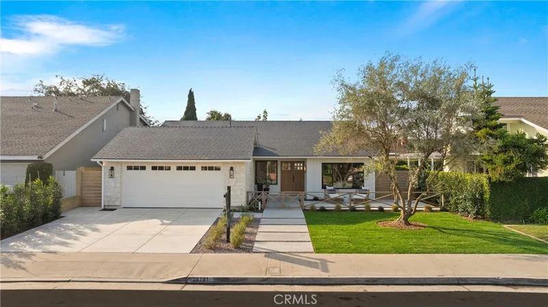 20791 Hunter Lane, Huntington Beach, CA 92646