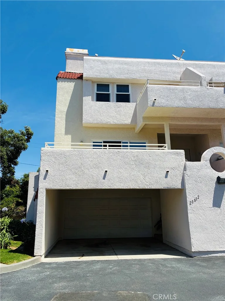 20812 Beach Boulevard, Huntington Beach, CA 92648