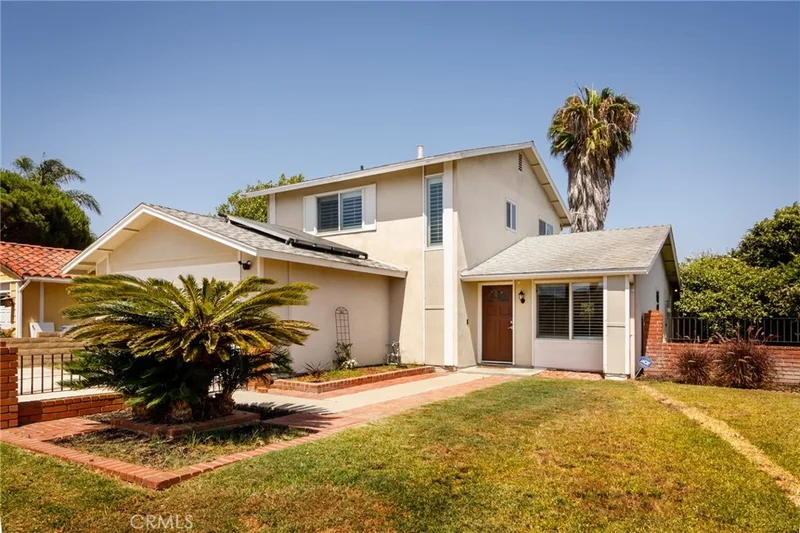 20812 Lancelot Lane, Huntington Beach, CA 92646