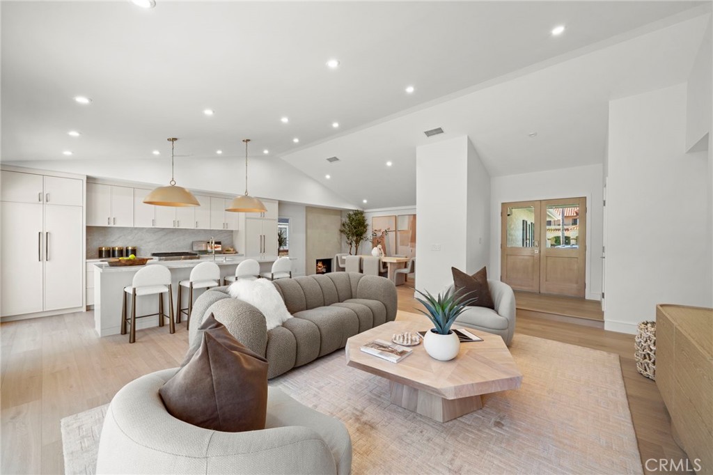 Spectacular architectural luxury finishes throughout - 20852 Farnsworth Lane, Huntington Beach CA 92646 - photo 6
