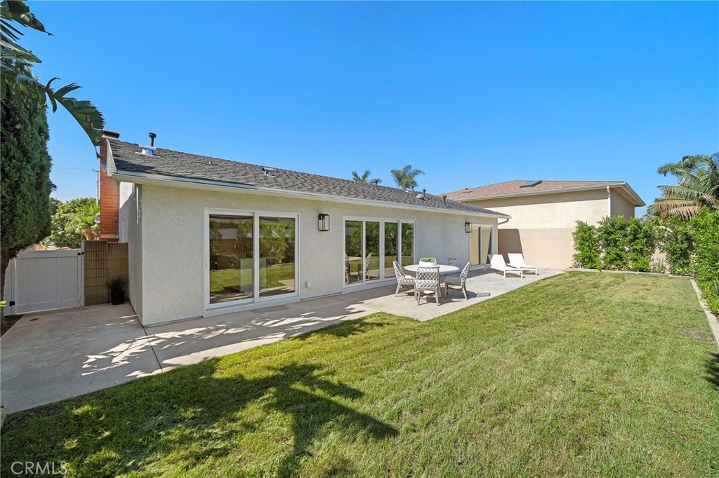 Backyard - 20852 Farnsworth Lane, Huntington Beach CA 92646 - photo 30