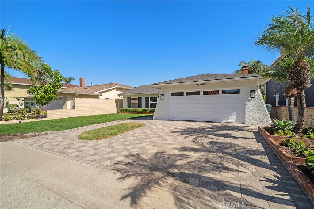 20852 Farnsworth Lane, Huntington Beach CA 92646 - photo 49