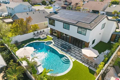 20902 Balgair, Huntington Beach