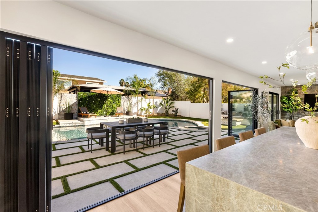 20902 Balgair, Huntington Beach CA 92646 - photo 21