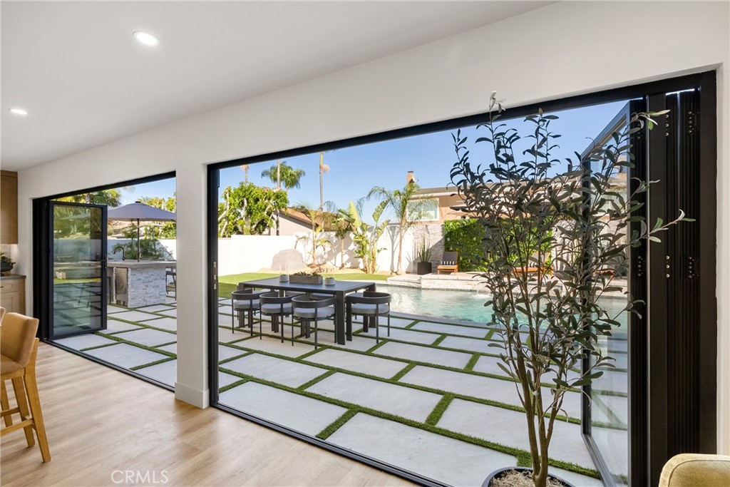 20902 Balgair, Huntington Beach CA 92646 - photo 23