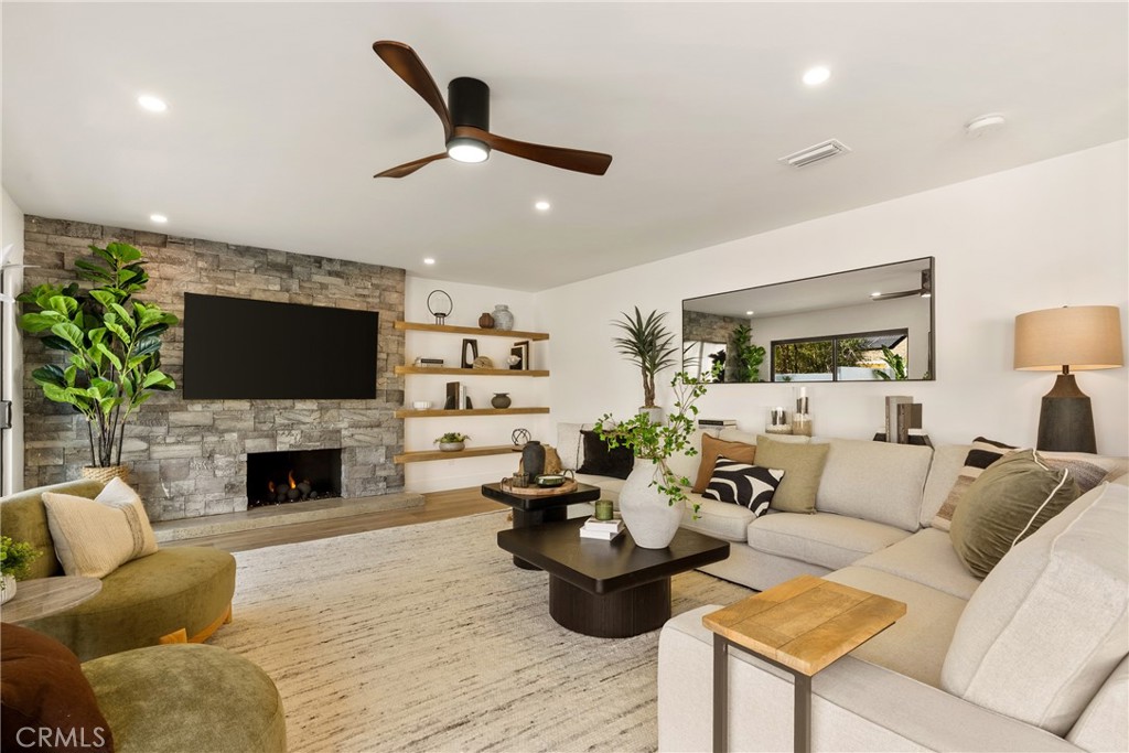 20902 Balgair, Huntington Beach CA 92646 - photo 24